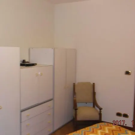 Alojamento de Acomodação e Pequeno-almoço Borgo Bianco *